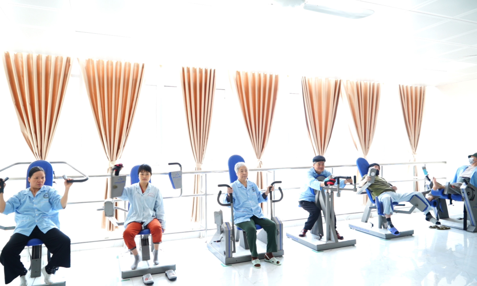 Nâng cao chất lượng chăm sóc lão khoa, phục hồi chức năng