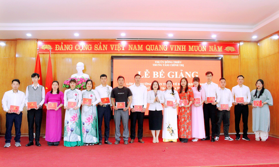 Đông Triều: Tăng cường kiểm tra, giám sát, kỷ luật Đảng