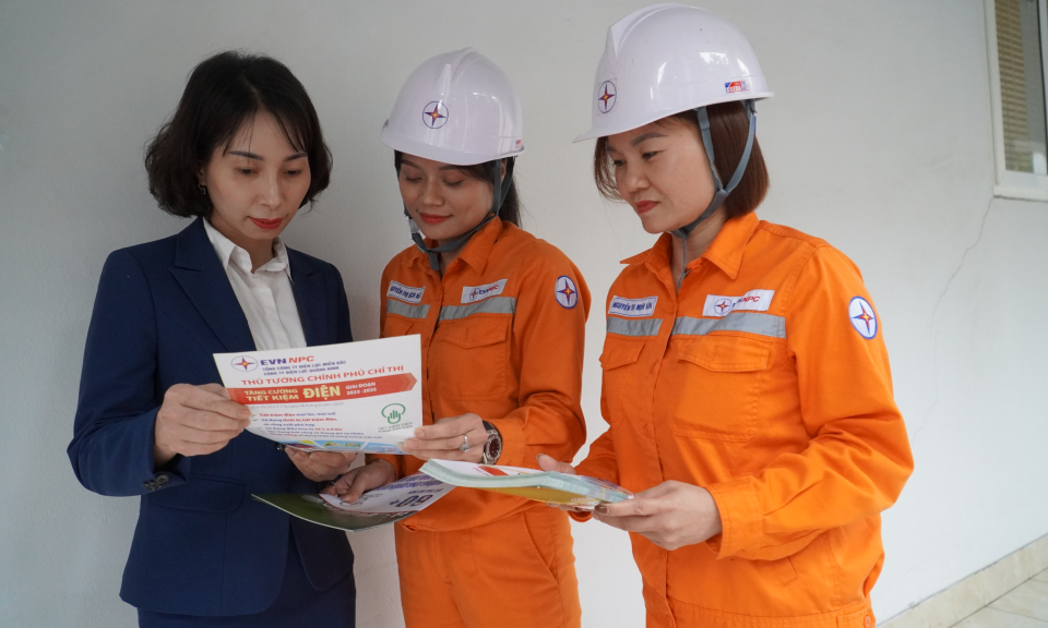 Để giờ trái đất không còn là hình thức