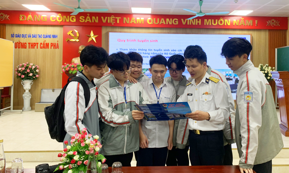 Lữ đoàn 170: Tuyên truyền thu hút nguồn nhân lực xây dựng Quân chủng Hải quân