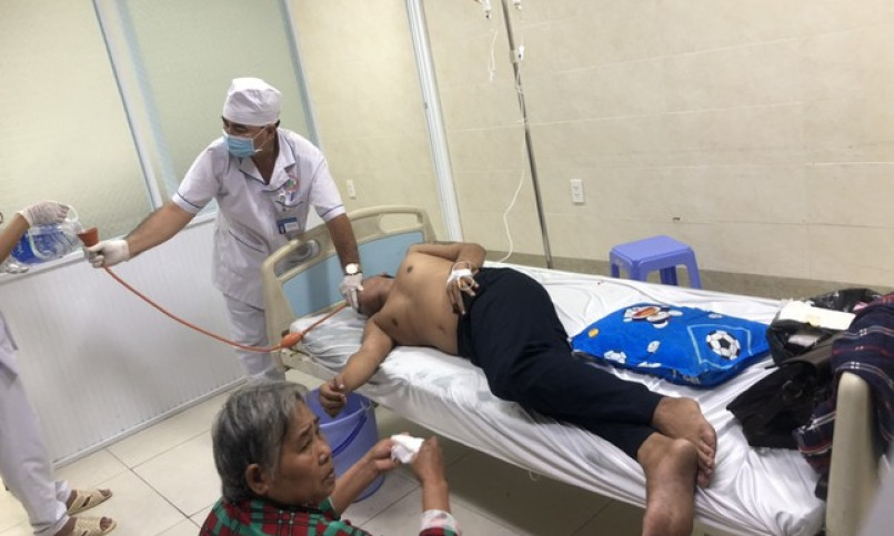 Một bị cáo uống thuốc trừ cỏ tự tử sau khi kháng cáo bất thành