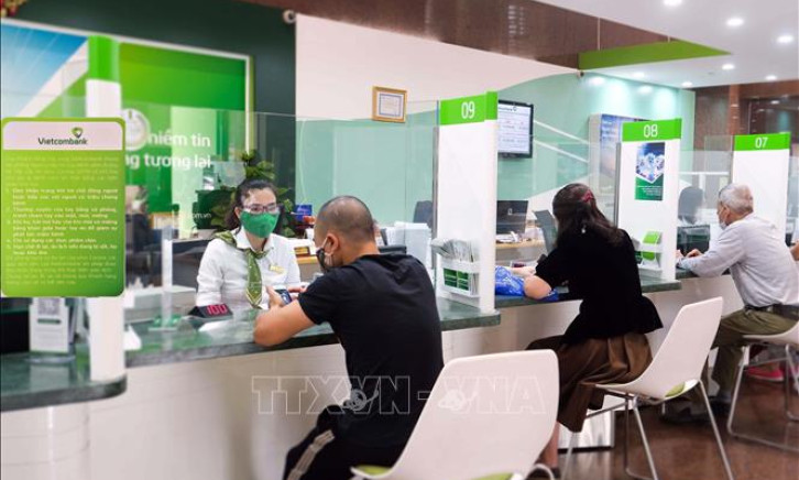 Lãi suất tiết kiệm chưa dứt đà giảm