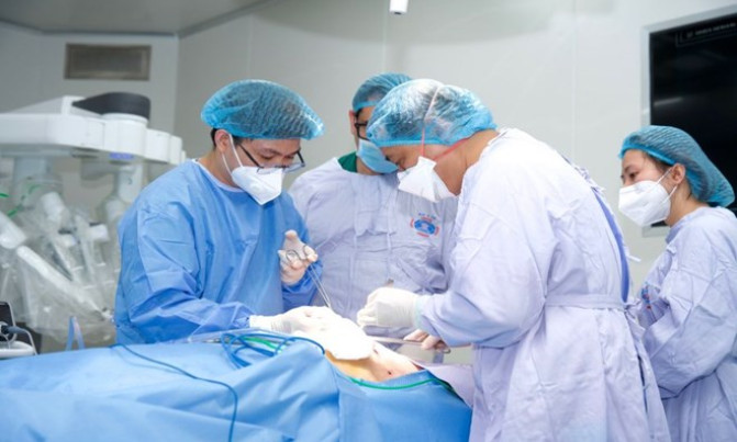 Cơ sở y tế vẫn kêu khó trong mua sắm thuốc, vật tư