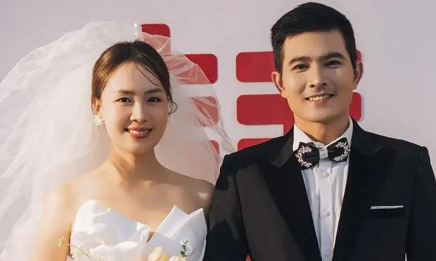 Hồng Diễm bị "Trạm cứu hộ trái tim" làm khó