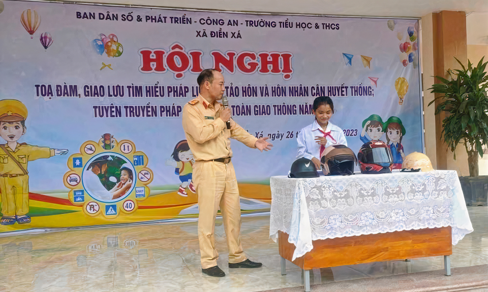 Xây dựng văn hóa giao thông