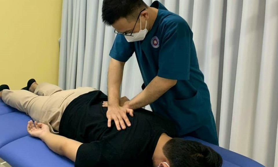 Cẩn trọng trước trào lưu nắn xương, bẻ khớp