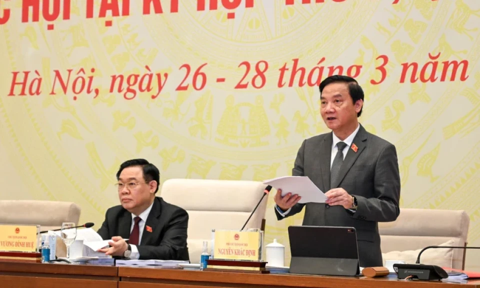 Cấm tuyệt đối hay không việc lái xe khi có nồng độ cồn?