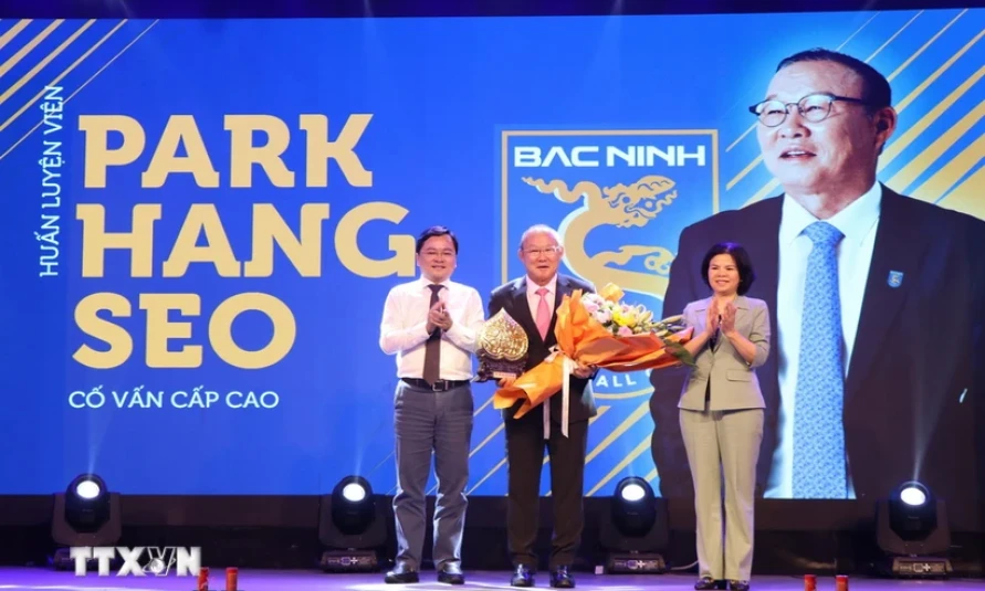 Ông Park Hang Seo chính thức trở thành cố vấn cấp cao của Bắc Ninh FC