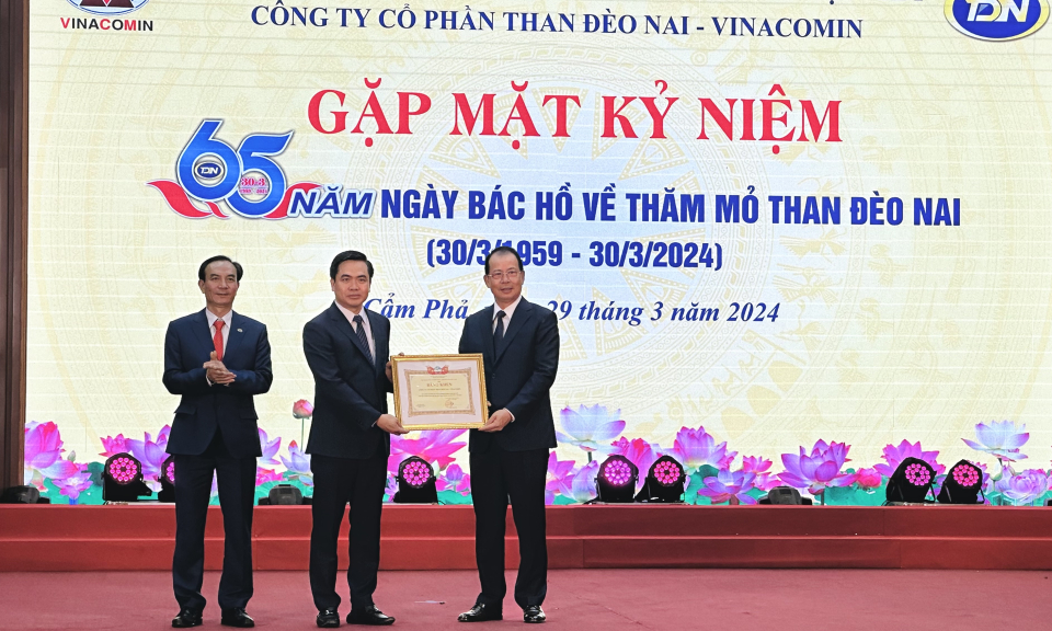 Công ty CP Than Đèo Nai tổ chức gặp mặt kỷ niệm 65 năm ngày Bác Hồ về thăm mỏ