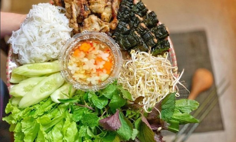 Vietnamese cuisine introduced at Francophonie festival in Singapore