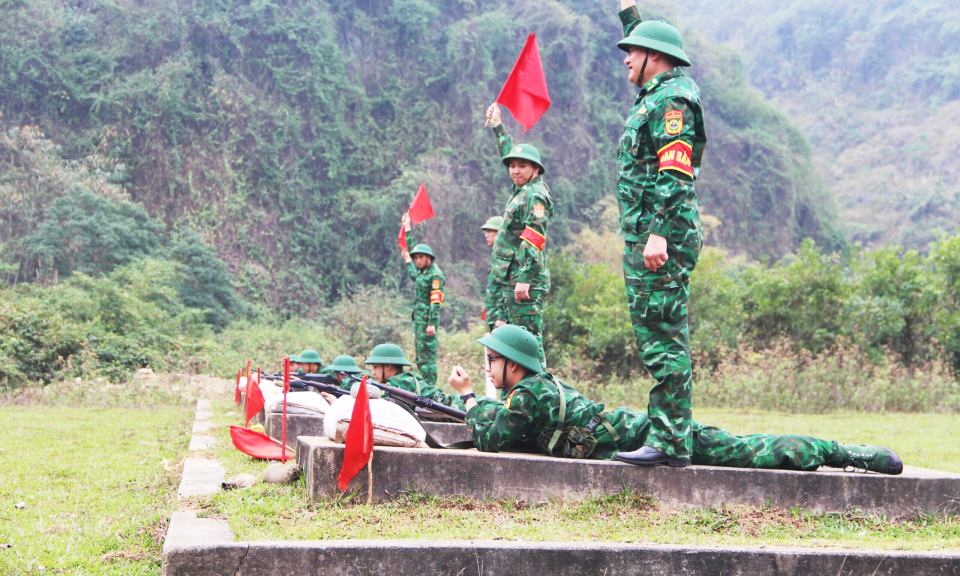 Trên thao trường mùa huấn luyện chiến sĩ mới