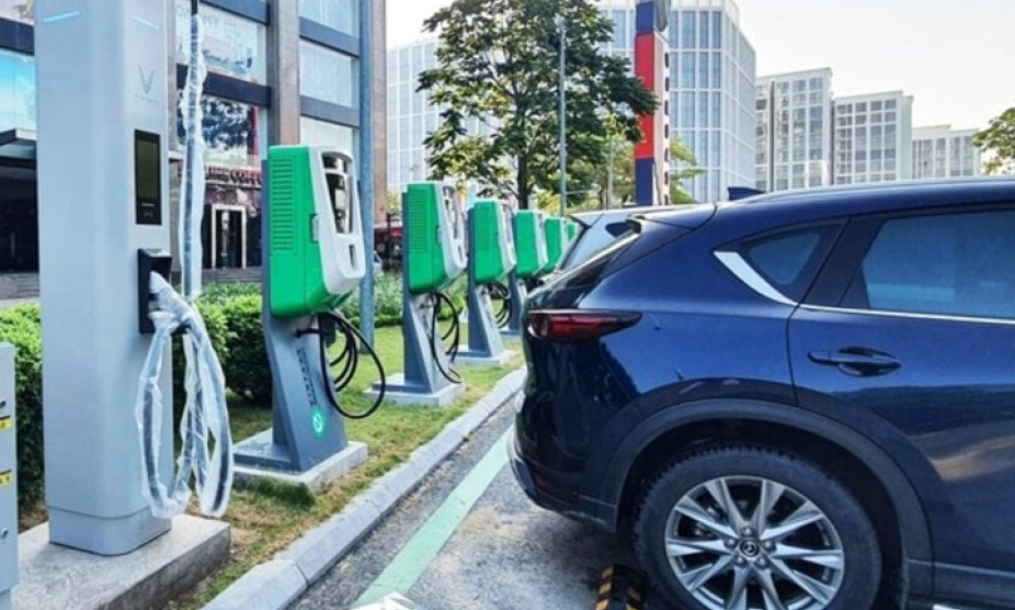 Thời gian sạc xe điện là bao lâu?