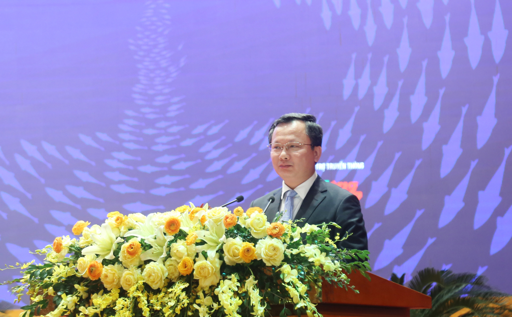 Đồng chí Cao Tường Huy, Phó Bí thư Tỉnh ủy, Chủ tịch UBND tỉnh, phát biểu bế mạc hội nghị.