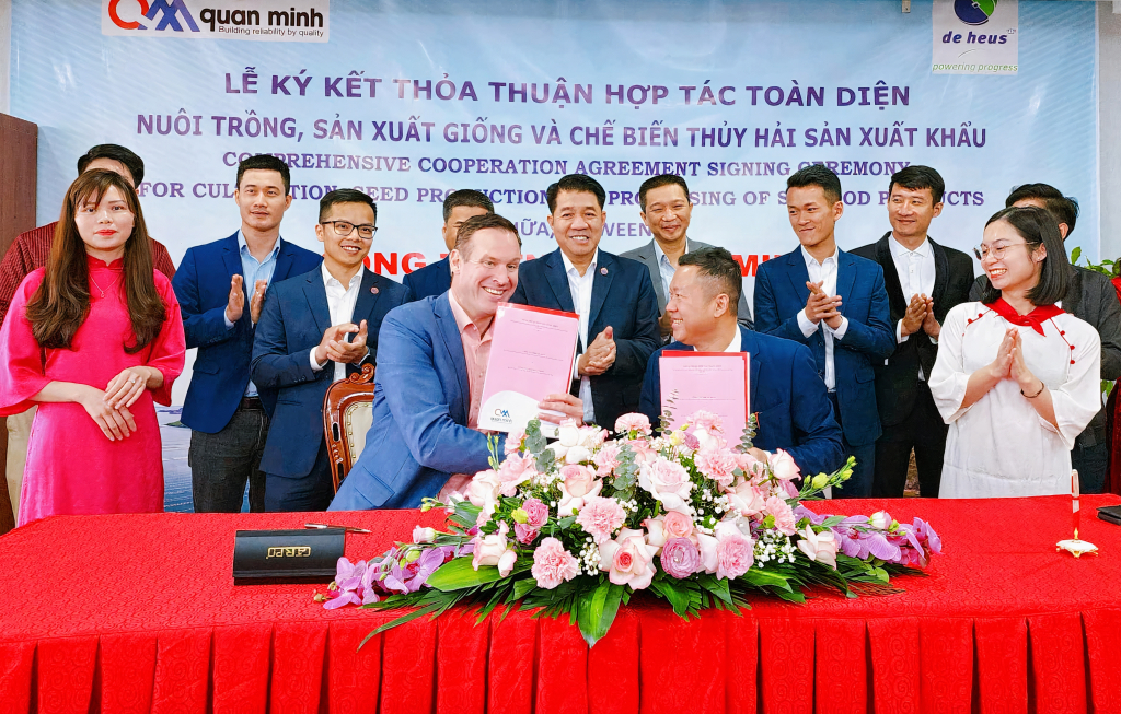 Công ty TNHH Quan Minh (huyện Vân Đồn) và Công ty TNHH DE HEUS (Hà Lan) ký kết thỏa thuận hợp tác toàn diện nuôi trồng, sản xuất giống và chế biến thủy sản xuất khẩu.