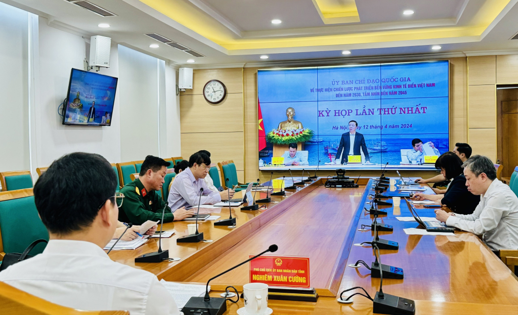 Phó Thủ tướng Chính phủ Trần Hồng Hà, Chủ tịch Ủy ban chỉ đạo quốc gia phát biểu chỉ đạo tại cuộc họp.