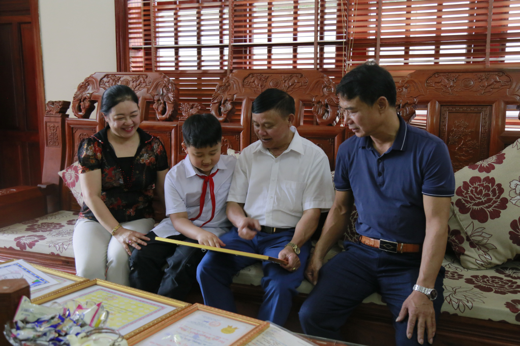 Phong trào khuyến học, khuyến tài được đẩy mạnh tại khu xuân Cầm, phường Xuân Sơn, TX Đông Triều