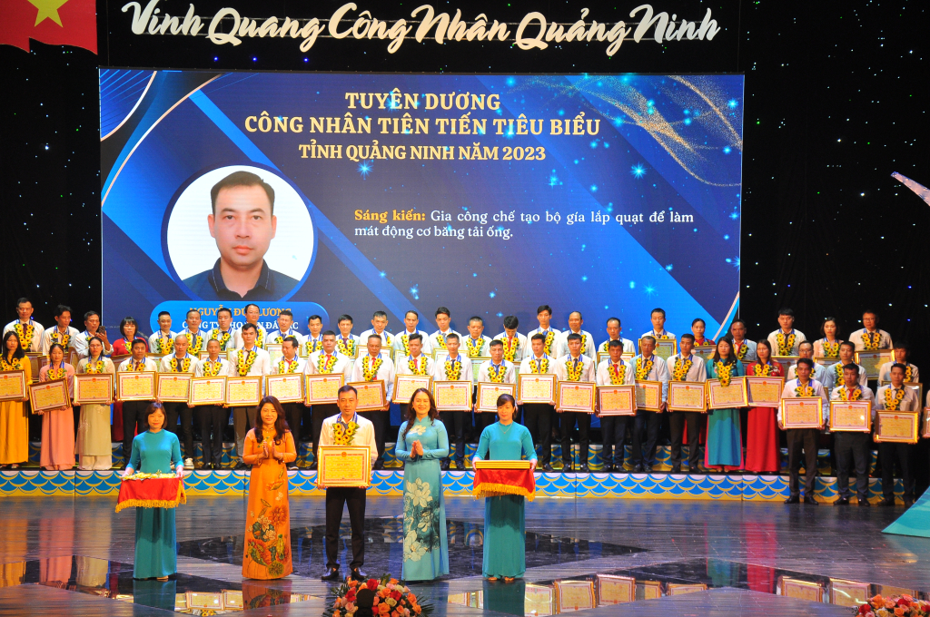 95 công nhân tiêu biểu đều là những điển hình trong phong trào thi đua yêu nước của đội ngũ CNLĐ tỉnh Quảng Ninh năm 2023. 