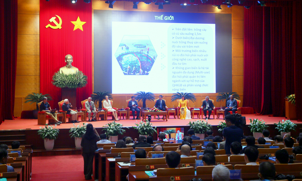 Tọa đàm "Tiềm năng và thách thức đối với nuôi biển"