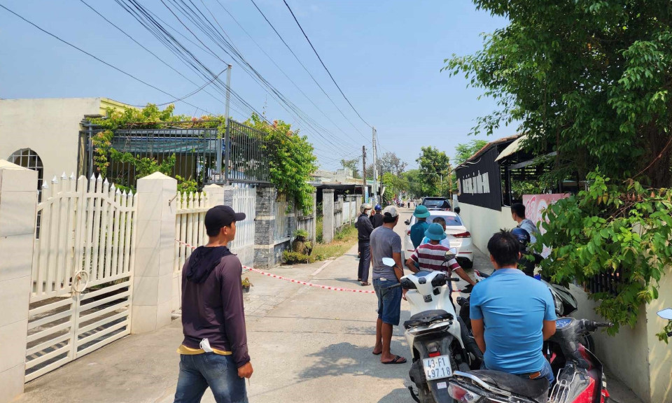 Phát hiện cha và con trai 1 tuổi tử vong bất thường ở Quảng Nam