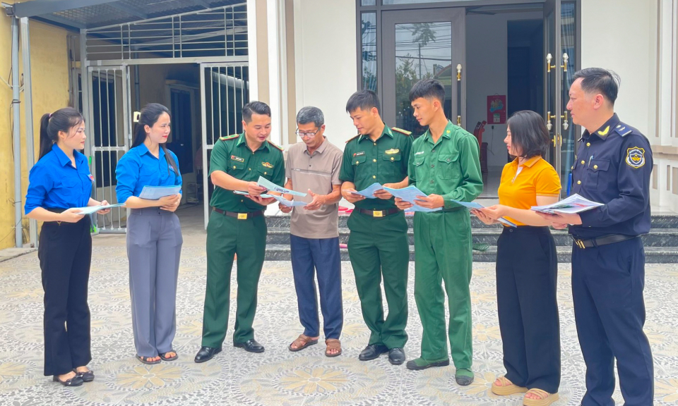 Phối hợp tuyên truyền pháp luật cho nhân dân biên giới