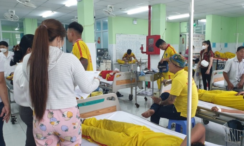 47 người nghi ngộ độc sau ăn bánh mì, bánh bao ở lễ hội
