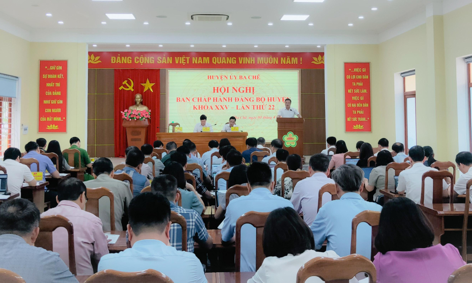 Đồng chí Trưởng Ban Tổ chức Tỉnh ủy dự Hội nghị Ban Chấp hành Đảng bộ Ba Chẽ