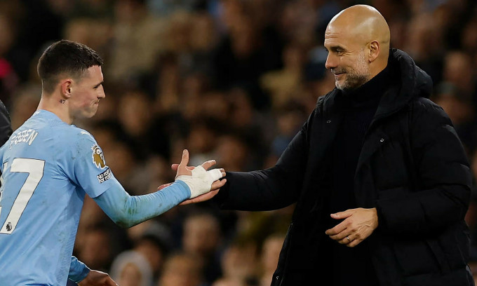 Man City đòi nợ Aston Villa nhờ hat-trick của Foden