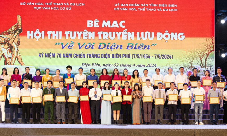Quảng Ninh giành Huy chương Vàng tại Hội thi tuyên truyền lưu động kỷ niệm 70 năm chiến thắng Điện Biên Phủ 