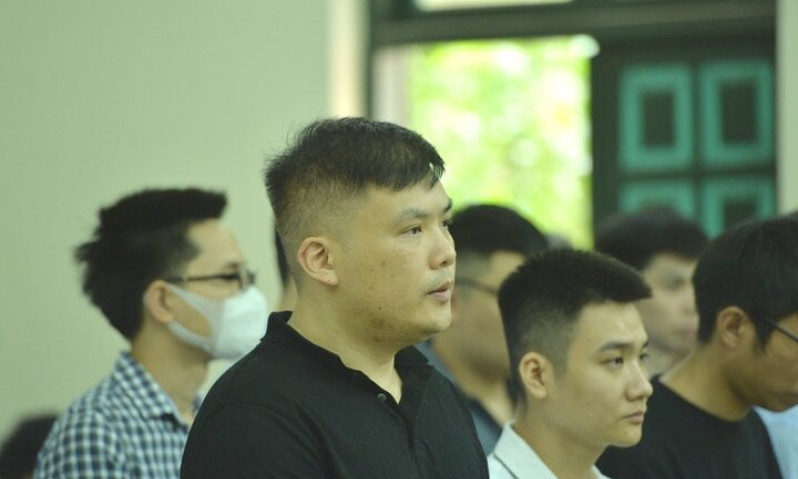 'Trùm' đường dây đánh bạc nghìn tỷ lĩnh 5 năm tù, được trả lại 4 xe sang