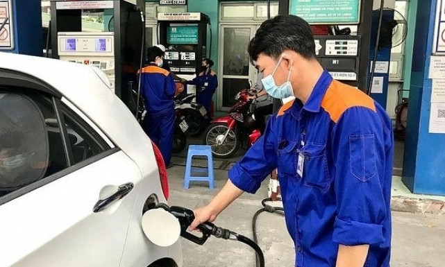 Thủ tướng khen Bộ Tài chính thực hiện thành công hóa đơn điện tử xăng, dầu