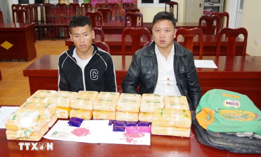 Điện Biên: Bắt giữ 2 đối tượng mua bán, vận chuyển 120.000 viên ma túy tổng hợp