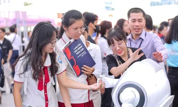 Đã có 5 trường đại học công bố điểm chuẩn trúng tuyển học bạ 2024