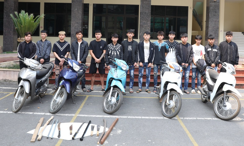Khởi tố hàng chục thanh thiếu niên về hành vi “Gây rối trật tự công cộng”