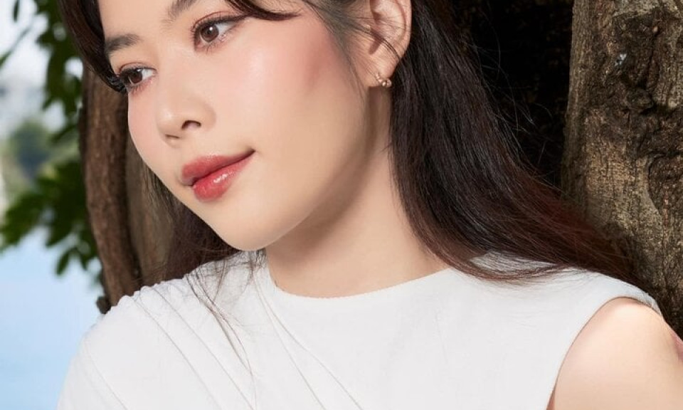 Phạt Nam Em 10 triệu đồng, xem xét chặn 2 tài khoản mạng xã hội
