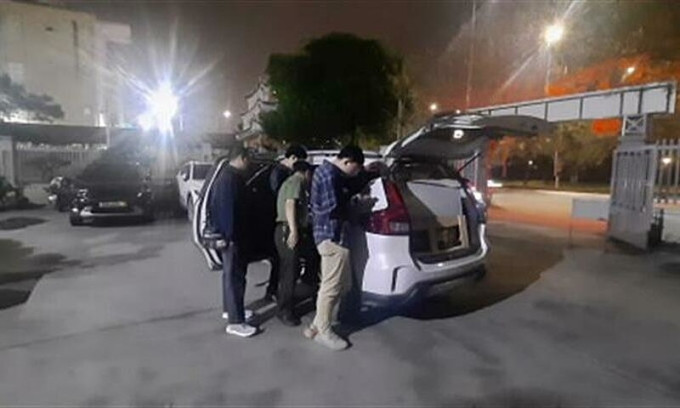 Người nước ngoài dùng BTS giả phát tán tin nhắn rác