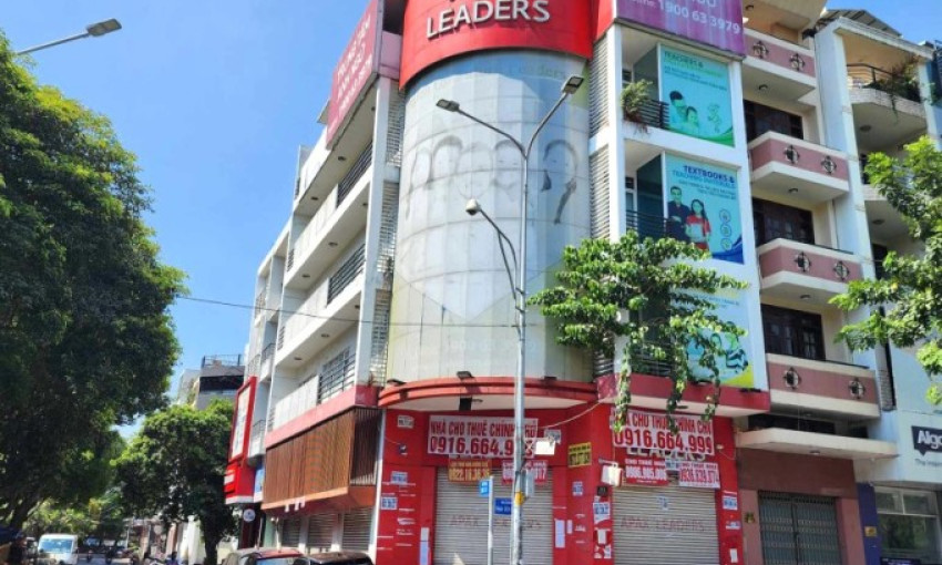 Giải thể 20 trung tâm Apax Leaders tại TP HCM