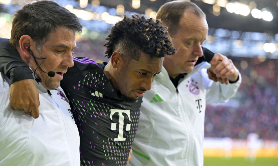 Bayern ra giá cho Coman
