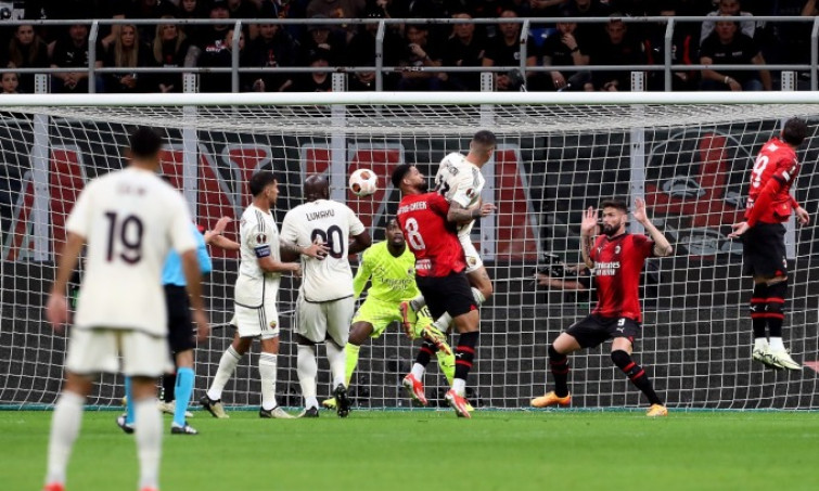 Roma gieo sầu cho Milan ở Europa League