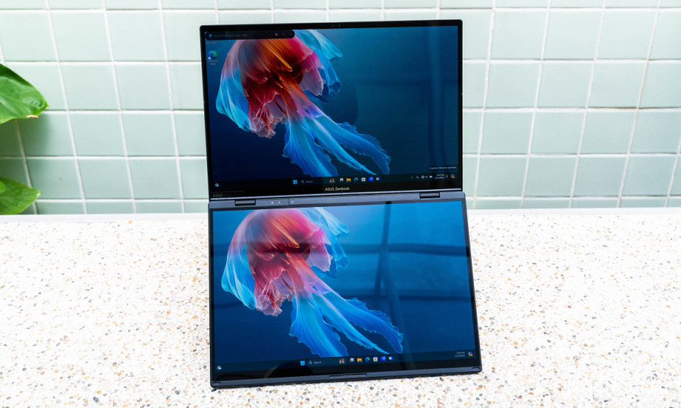 Zenbook Duo - laptop hai màn hình OLED giá từ 50 triệu đồng