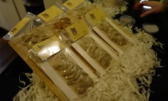 Công ty Anh biến lông gà thành món ăn