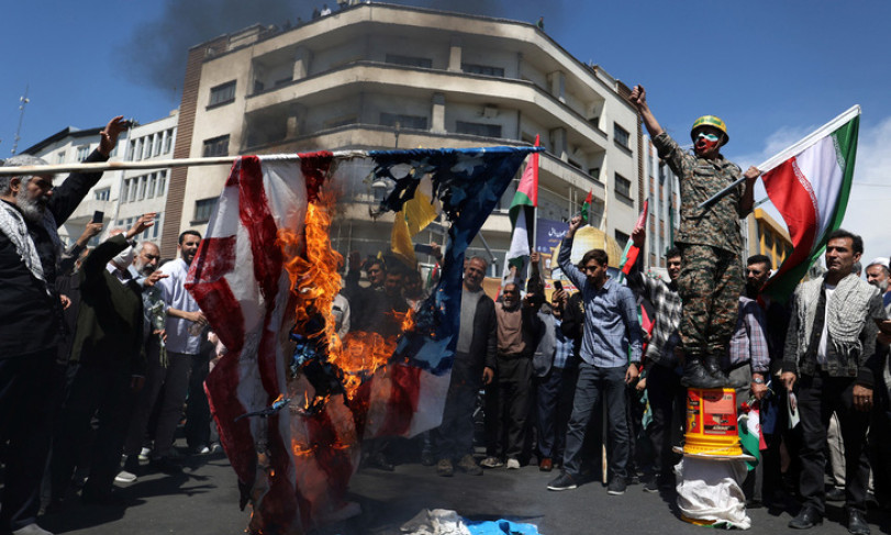 Iran có thể tấn công Israel trong vài giờ tới? Mỹ điều tàu chiến tới Trung Đông