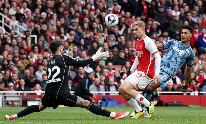 Arsenal thua trắng Aston Villa tại Emirates