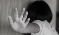 Điều tra vụ bé gái nghi bị người nước ngoài sàm sỡ trong siêu thị