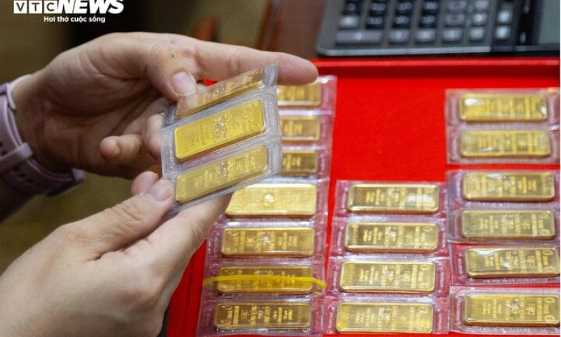 Tăng dữ dội, giá vàng miếng trong nước lập đỉnh mới, vượt 85 triệu đồng/lượng