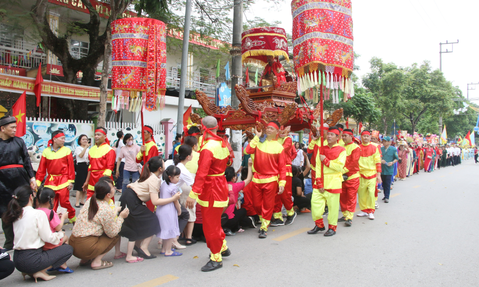 Đặc sắc Lễ hội Bạch Đằng