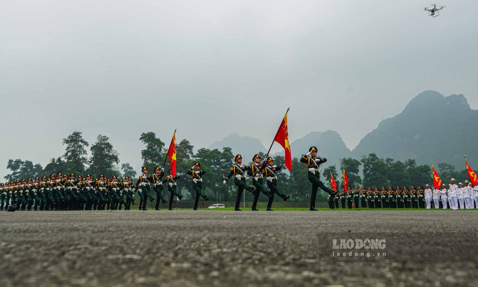 Toàn cảnh tổng duyệt diễu binh kỷ niệm 70 năm Chiến thắng Điện Biên Phủ