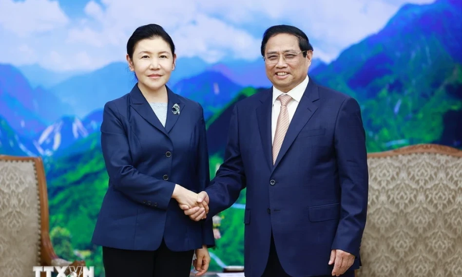 Thủ tướng Phạm Minh Chính tiếp Bộ trưởng Bộ Tư pháp Trung Quốc Hạ Vinh