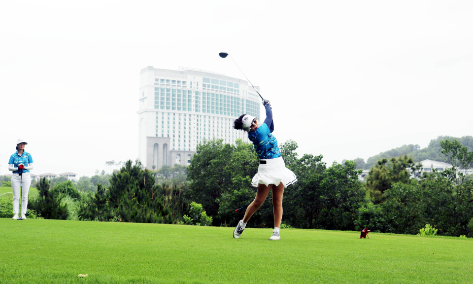 Sôi động giải Golf Chào hè 2024 