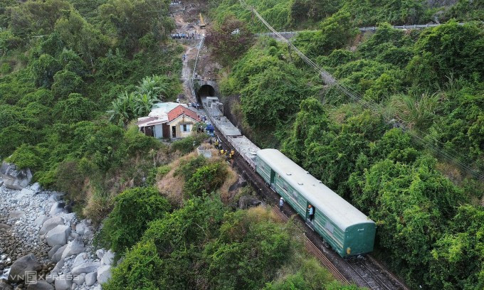 Thông hầm Bãi Gió, nối lại đường sắt Bắc Nam