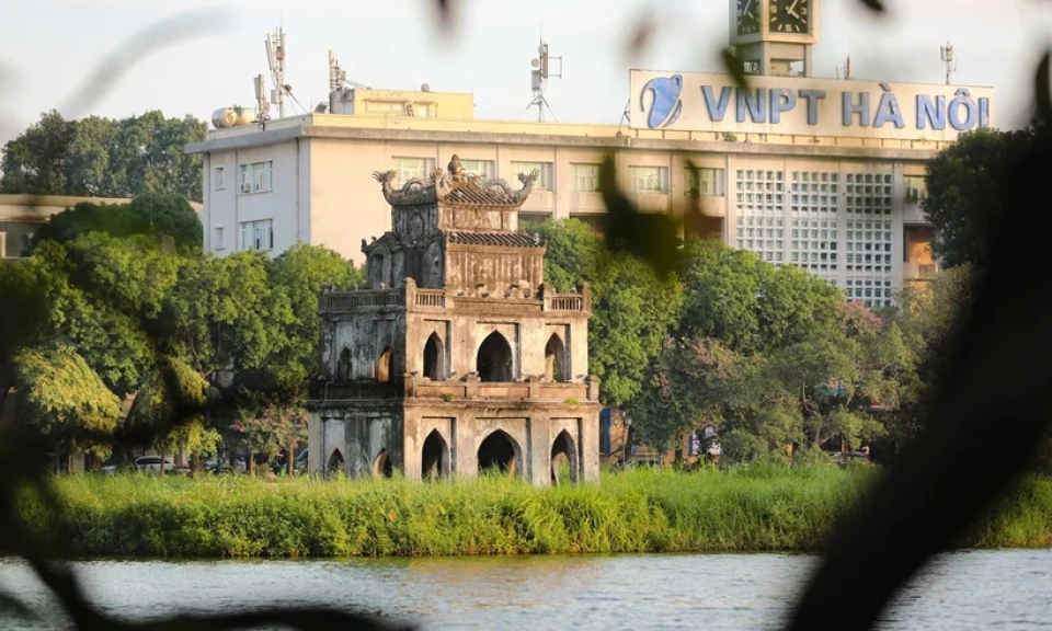Các tỉnh Bắc Bộ ngày nắng, chiều tối và đêm có mưa dông rải rác